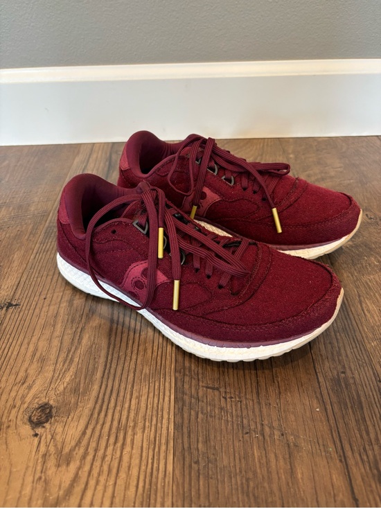 Saucony Shoes - Saucony burgundy/maroon/white/gold Suede ‘Freedom Runners’ Athletic shoes size 8